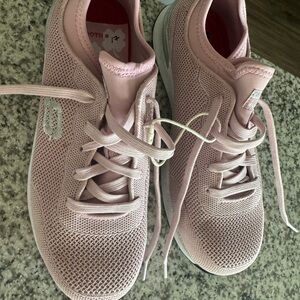 Skechers Pink Sneakers Breathable Mesh Low-Top (never worn)